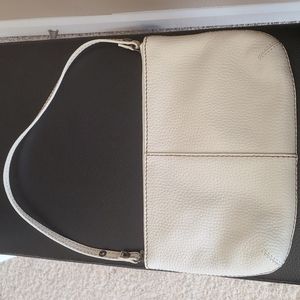 GAP Shoulder Clutch